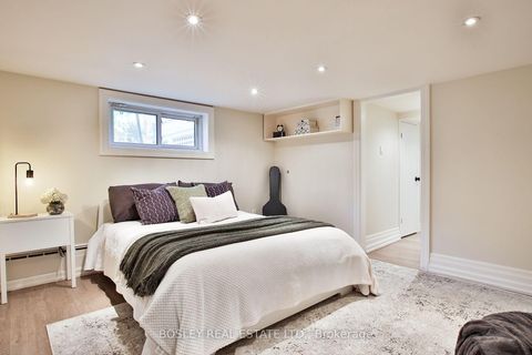 Photo 34 at 34 Edgecombe Avenue, Nortown, Toronto