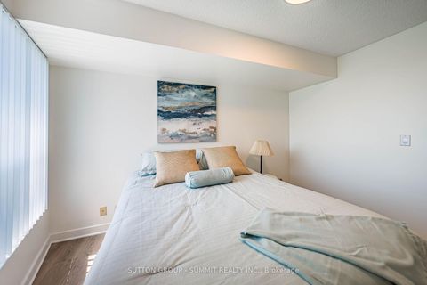 Photo 14 at 2605 - 38 Lee Centre Drive, Woburn, Toronto