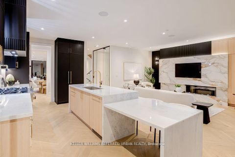 Photo 2 at 33 Twelfth Street, New Toronto, Toronto