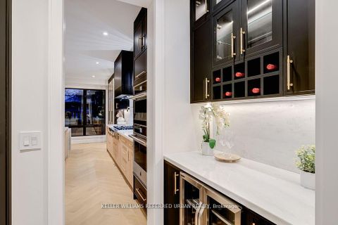 Photo 12 at 33 Twelfth Street, New Toronto, Toronto