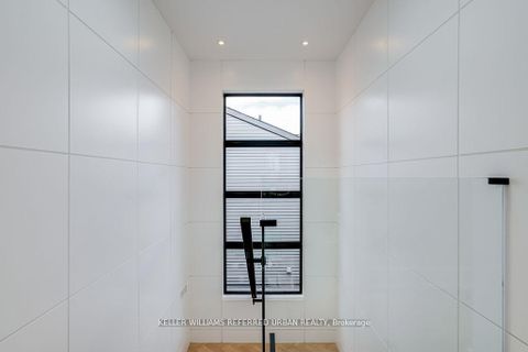 Photo 16 at 33 Twelfth Street, New Toronto, Toronto