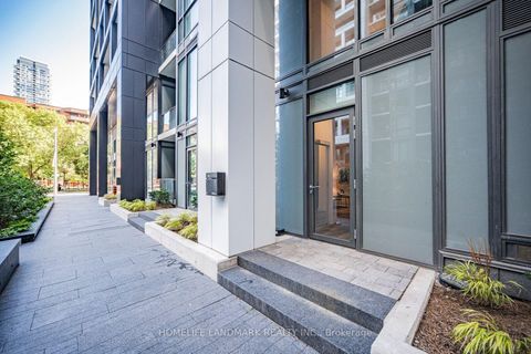 Photo 3 at TH-112 - 121 Lower Sherbourne Street, Waterfront Communities C8, Toronto