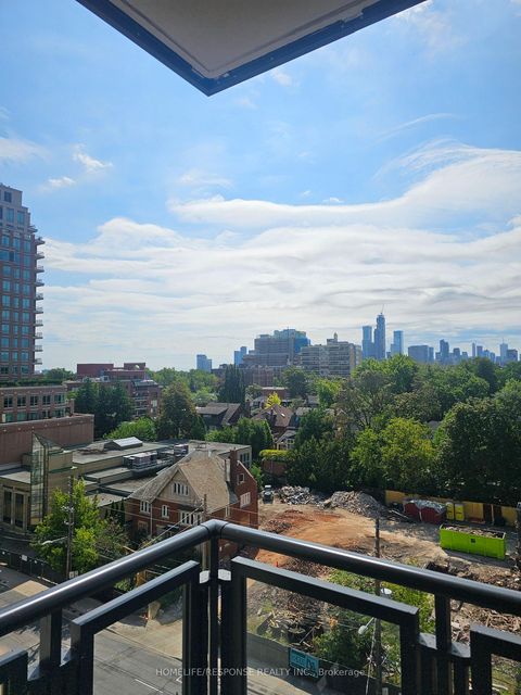 Photo 14 at 703 - 2 FOREST HILL Road, Casa Loma, Toronto