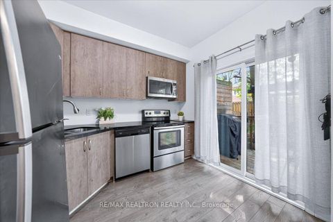 Photo 6 at 37 - 199 Ardagh Road, Ardagh, Barrie