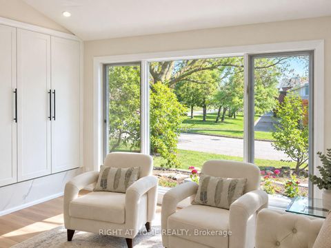 Photo 11 at 16 Ptarmigan Crescent, Donalda, Toronto