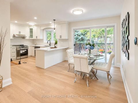 Photo 12 at 16 Ptarmigan Crescent, Donalda, Toronto