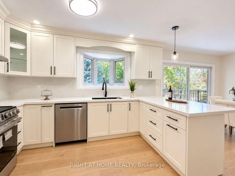 Photo 16 at 16 Ptarmigan Crescent, Donalda, Toronto