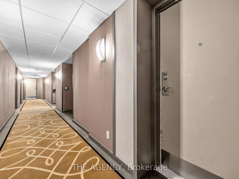 Photo 2 at 606 - 99 Harbour Square, Waterfront Communities C1, Toronto