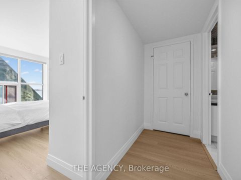 Photo 22 at 606 - 99 Harbour Square, Waterfront Communities C1, Toronto