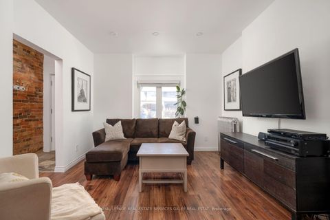Photo 3 at 17 Barrie Avenue, Oakwood Village, Toronto