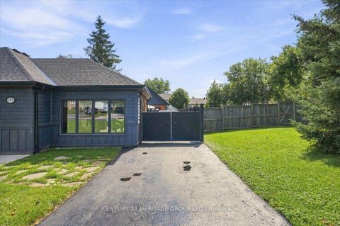 Photo 3 at 1979 Victoria Street, Stroud, Innisfil