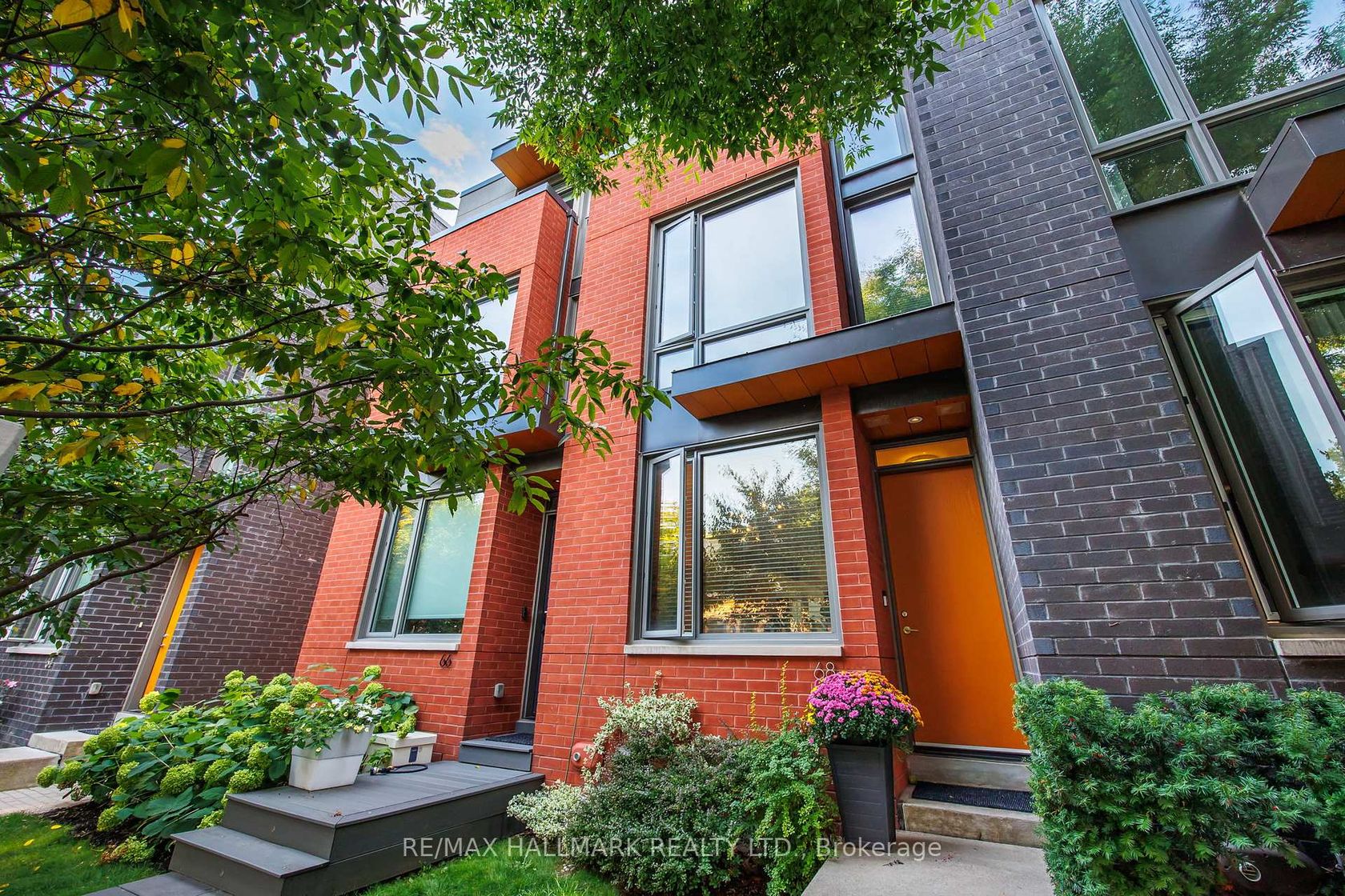 68 Boulton Avenue, South Riverdale, Toronto photo 3