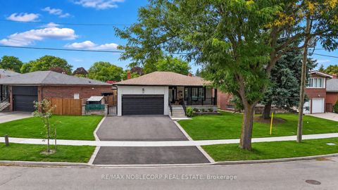 Photo 6 at 34 Ridgemount Road, Humber Heights, Toronto
