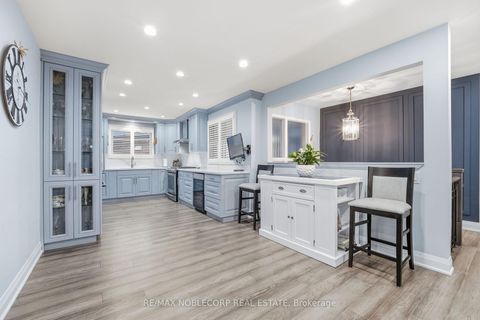Photo 18 at 34 Ridgemount Road, Humber Heights, Toronto