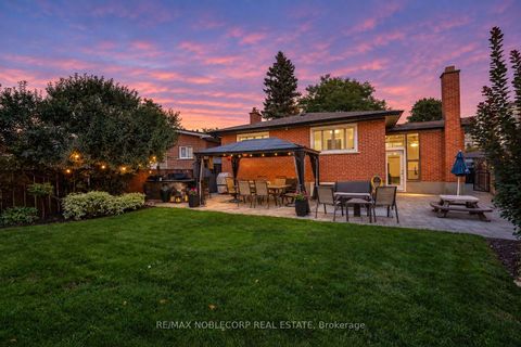 Photo 38 at 34 Ridgemount Road, Humber Heights, Toronto