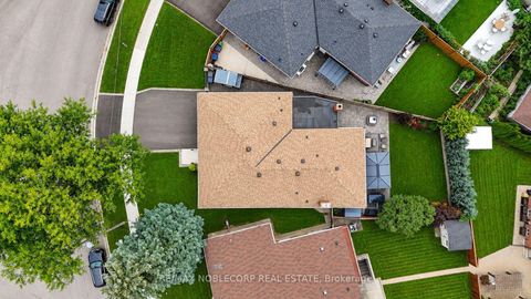 Photo 47 at 34 Ridgemount Road, Humber Heights, Toronto