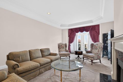 Photo 7 at 248 Spadina Road, Casa Loma, Toronto