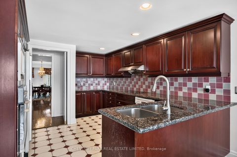 Photo 14 at 248 Spadina Road, Casa Loma, Toronto