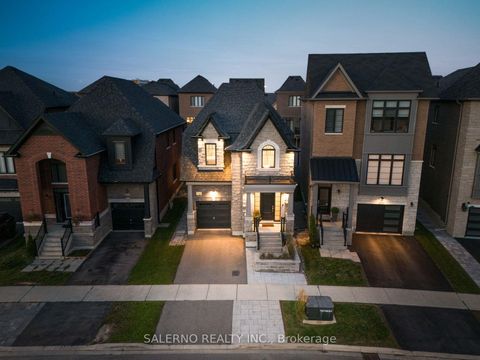 Photo 2 at 151 Vellore Park Avenue, Vellore Village, Vaughan