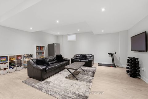 Photo 33 at 151 Vellore Park Avenue, Vellore Village, Vaughan