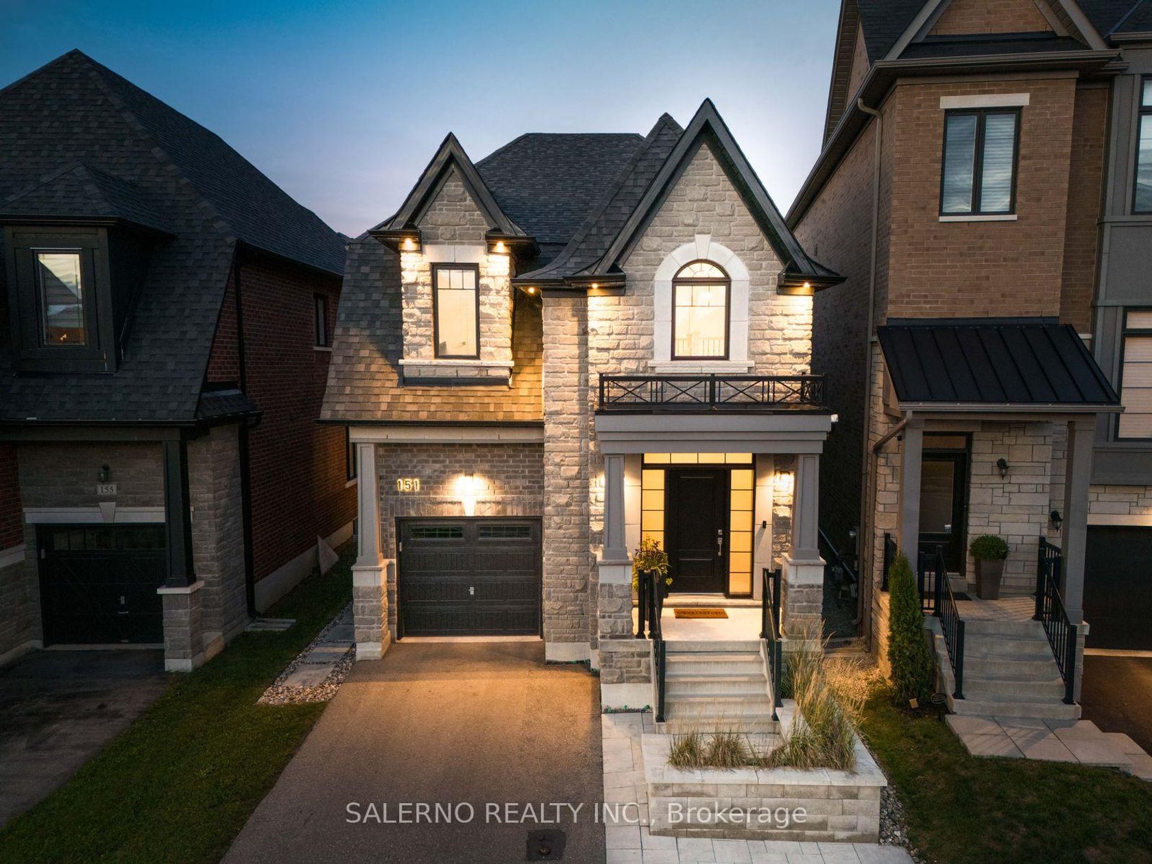151 Vellore Park Avenue, Vellore Village, Vaughan photo number 2