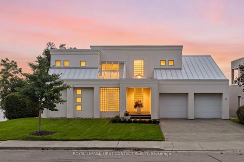 Photo 2 at 51 Kempenfelt Drive, North Shore, Barrie
