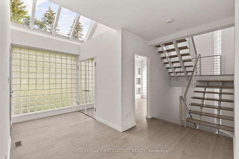 Photo 7 at 51 Kempenfelt Drive, North Shore, Barrie
