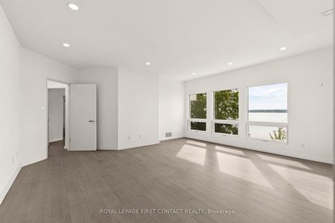 Photo 30 at 51 Kempenfelt Drive, North Shore, Barrie