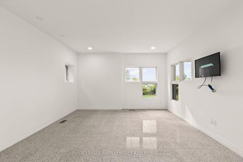 Photo 37 at 51 Kempenfelt Drive, North Shore, Barrie