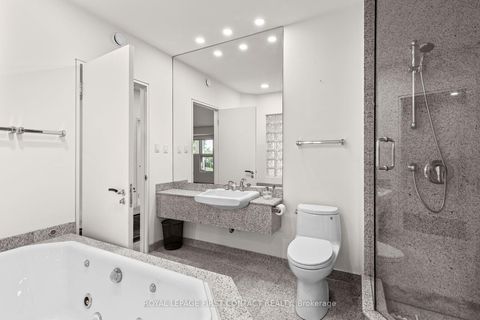Photo 38 at 51 Kempenfelt Drive, North Shore, Barrie