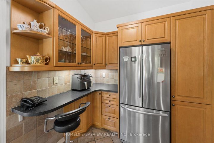 Photo 12 at 24 Ravenscroft Circle, Bayview Village, Toronto