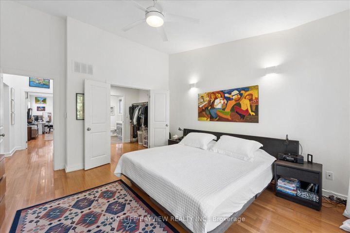Photo 22 at 24 Ravenscroft Circle, Bayview Village, Toronto