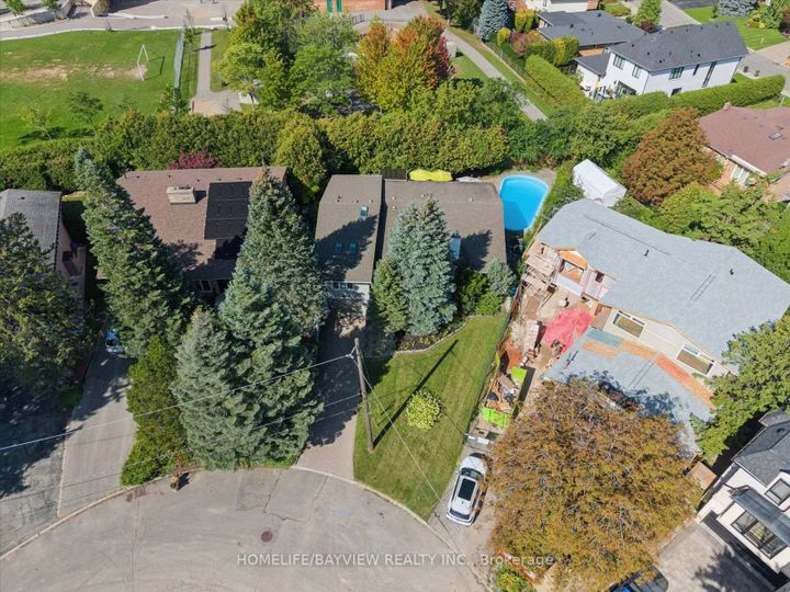 Photo 48 at 24 Ravenscroft Circle, Bayview Village, Toronto