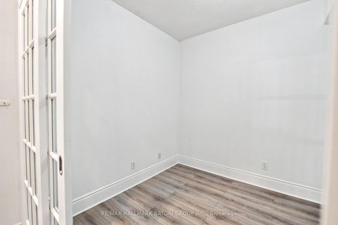 Photo 14 at 316 - 5233 Dundas Street W, City Centre West, Toronto