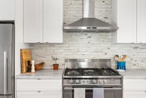 Photo 16 at 32 Mendota Road, Queensway, Toronto