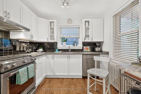 Photo 12 at 337 Balliol Street, Mount Pleasant East, Toronto
