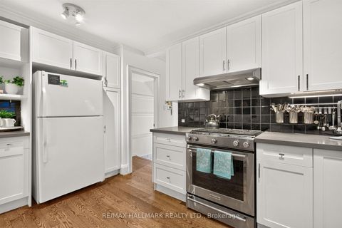 Photo 14 at 337 Balliol Street, Mount Pleasant East, Toronto