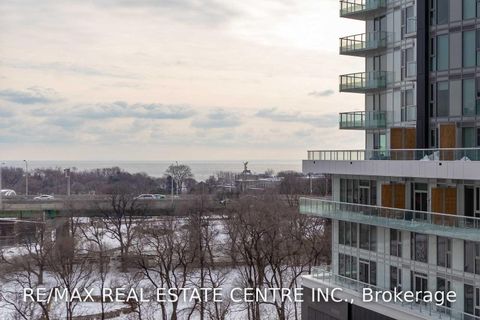 Photo 8 at 706 - 30 Ordnance Street, Niagara, Toronto