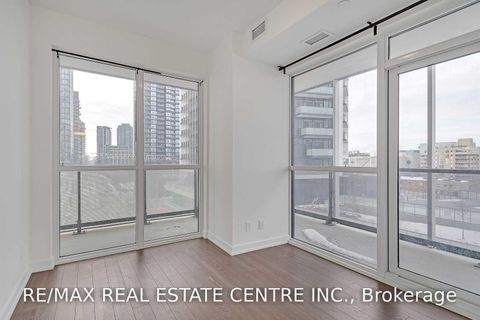 Photo 14 at 706 - 30 Ordnance Street, Niagara, Toronto