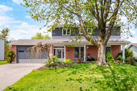 Photo 0 at 2262 Webb Street, Stroud, Innisfil