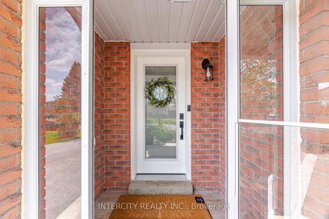 Photo 3 at 2262 Webb Street, Stroud, Innisfil