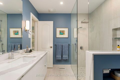 Photo 25 at 3 - 175 Grand Avenue, Queensway, Toronto