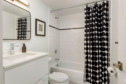 Photo 39 at 3 - 175 Grand Avenue, Queensway, Toronto