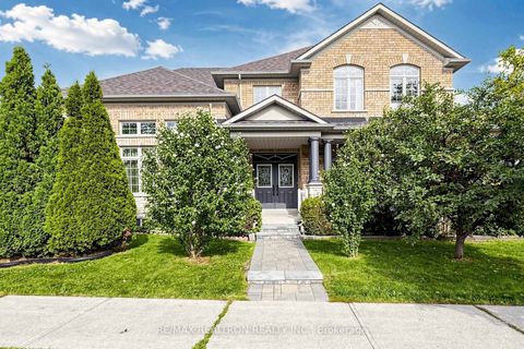 Photo 2 at 184 Ivy Glen Drive, Patterson, Vaughan