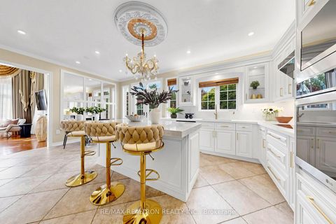 Photo 14 at 184 Ivy Glen Drive, Patterson, Vaughan