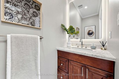 Photo 17 at 184 Ivy Glen Drive, Patterson, Vaughan