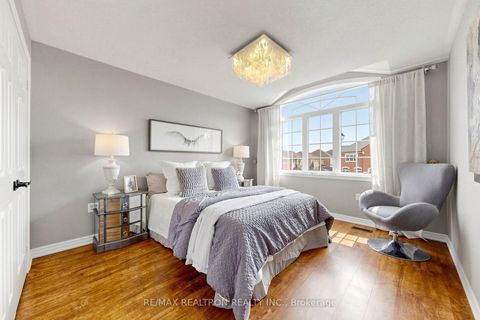Photo 25 at 184 Ivy Glen Drive, Patterson, Vaughan