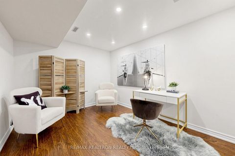 Photo 36 at 184 Ivy Glen Drive, Patterson, Vaughan