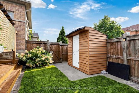 Photo 46 at 184 Ivy Glen Drive, Patterson, Vaughan