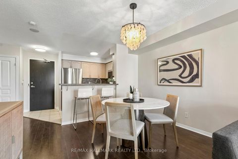 Photo 4 at 418 - 1733 Queen Street E, The Beaches, Toronto
